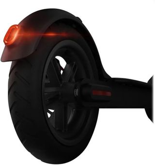 Patinete eléctrico negro