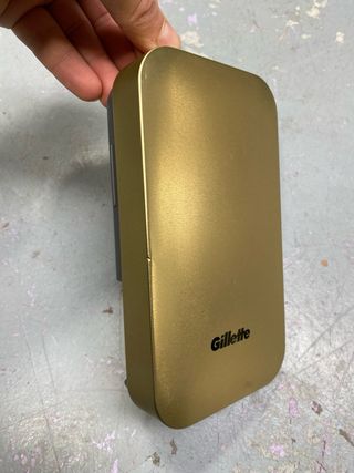 Afeitadora Gillette Labs Dourada c/ Barra Exfolian