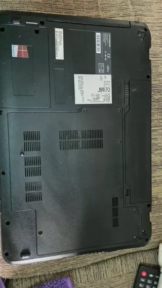 Ordenador Portátil Fujitsu Negro.