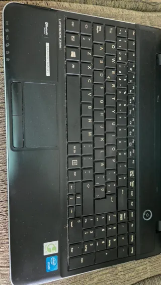 Ordenador Portátil Fujitsu Negro.