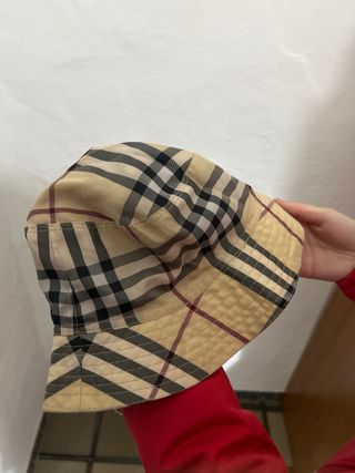 Gorro Burberry Vintage Check (negociable)