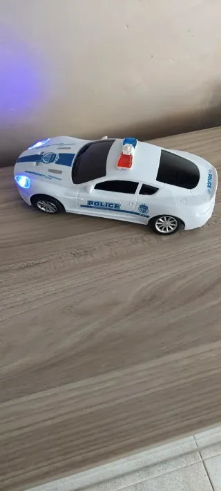 Auto polizia giocattolo