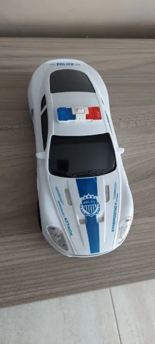 Auto polizia giocattolo