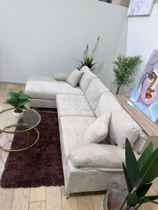 Sofá chaise longue beige