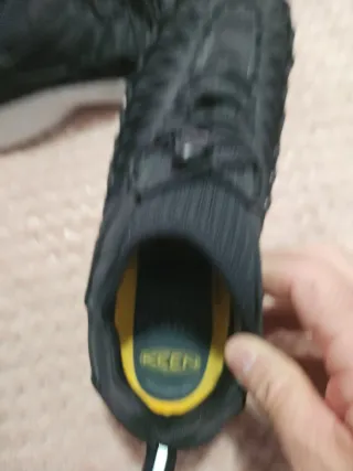 Zapatillas Keen Negras