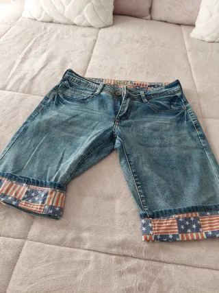 Pantalón vaquero corto talla 28