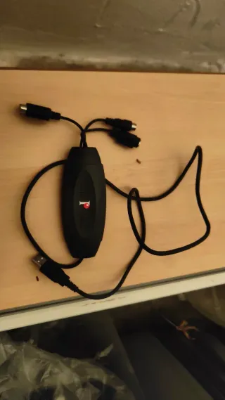 Capturadora Video PC USB. Marca Pinnacle.