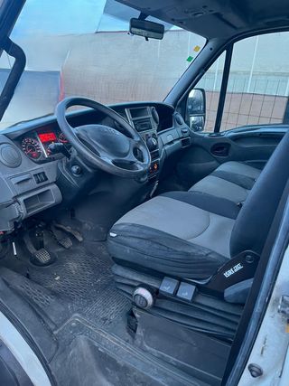 Iveco Daily 70c18 Cajón abierto - 2011 - Tacógrafo