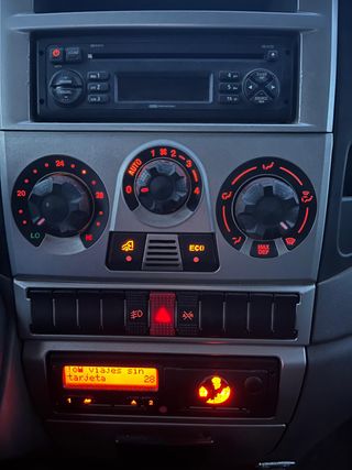 Iveco Daily 70c18 Cajón abierto - 2011 - Tacógrafo