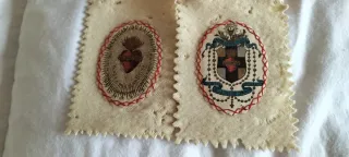 Antiguo Escapulario de Fieltro con Medallones.