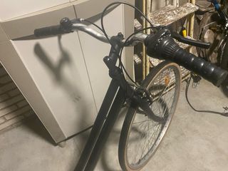 Bicicleta Paseo 28 Negra con cambios