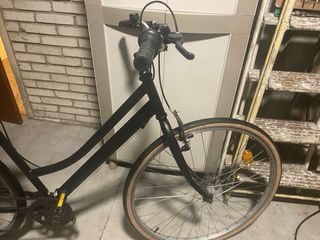 Bicicleta Paseo 28 Negra con cambios