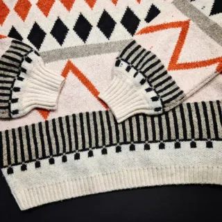 Jersey crop de lana geométrico cuello alto S/M