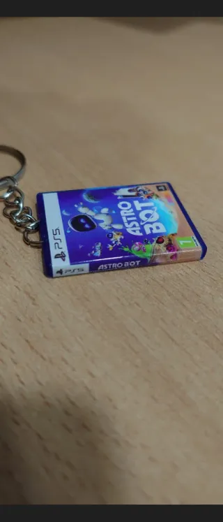 Astro Bot llavero PS5