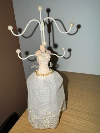 Soporte Joyas Maniquí Blanco y Dorado