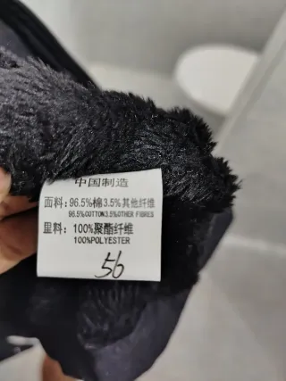 Abrigo grueso de algodón negro