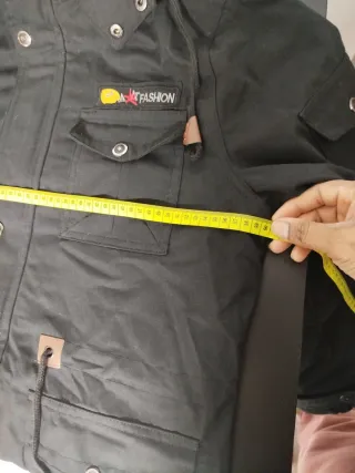 Abrigo grueso de algodón negro