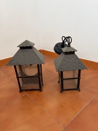 Juego de 2 lámparas techo y pared.