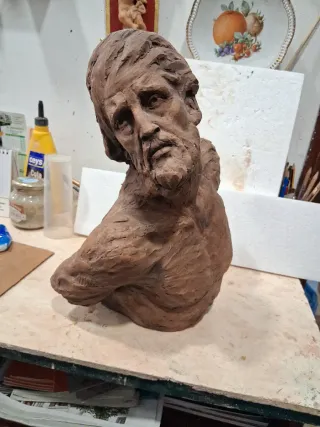 Escultura de Jesús en la columna