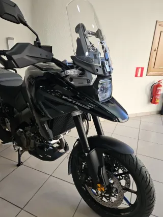 SUZUKI V-STROM 1050 TECH