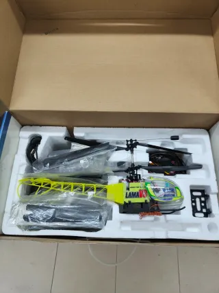 Helicóptero RC Esky RC Lama V3
