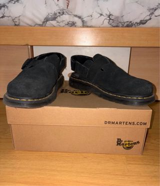 Zuecos Dr. Martens Negros