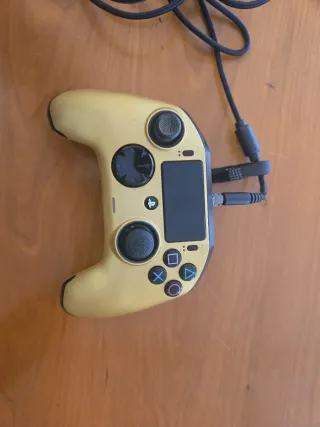 Controller Nacon Revolution Pro PS4 Dorato
