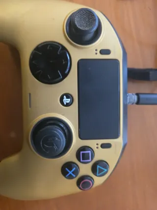 Controller Nacon Revolution Pro PS4 Dorato