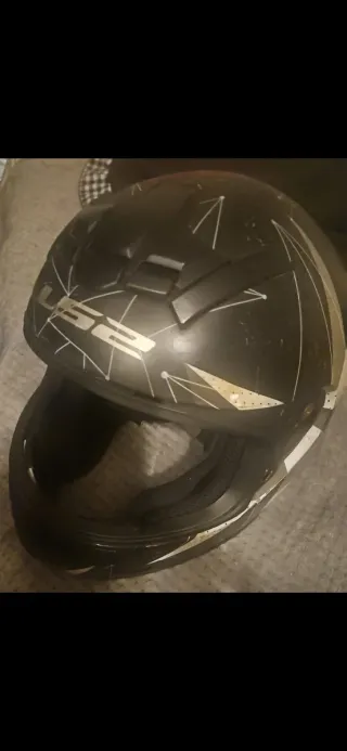 Casco LS2 Negro con Diseño Geométrico