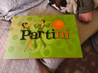 Juego de mesa Partini para adultos