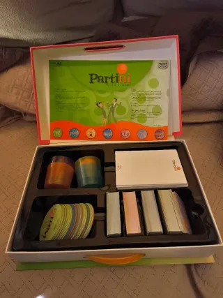 Juego de mesa Partini para adultos