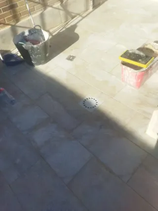 Servicios de albañilería, alicatado pintura Hornos