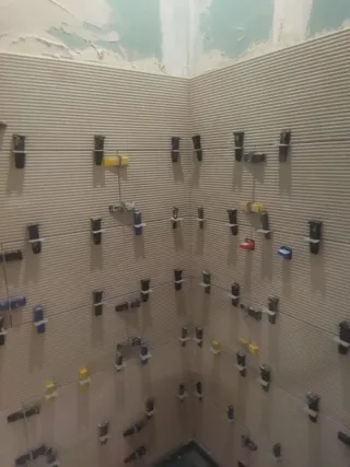 Servicios de albañilería, alicatado pintura Hornos