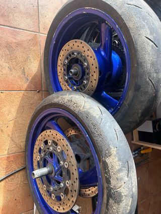 Llantas Yamaha YZF 1000