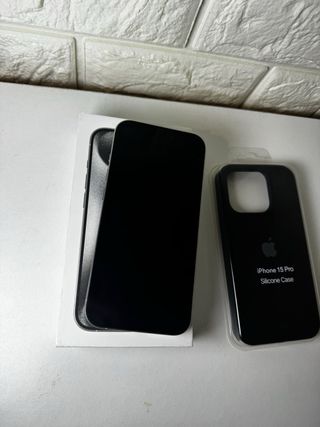 iPhone 15 Pro · 128 GB · Titanio Blanco