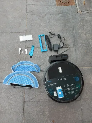 Aspirador Conga con accesorios sin batería.