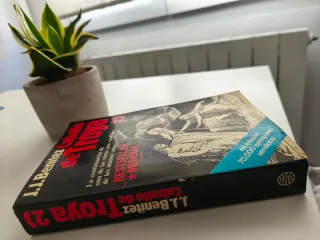 Caballo de Troya 2 J.J. Benítez Planeta