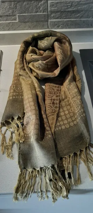 Sciarpa double face dalle varie sfumature