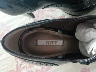 Botines charol Geox negros