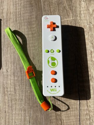 Mando Wii Remote Plus Yoshi Wii U
