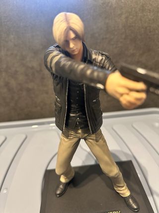 Figura Leon S. Kennedy Resident Evil 6