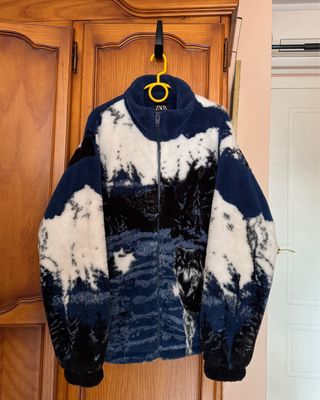 Abrigo Zara estampado