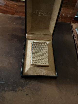 Mechero S.T. Dupont Chapado Oro