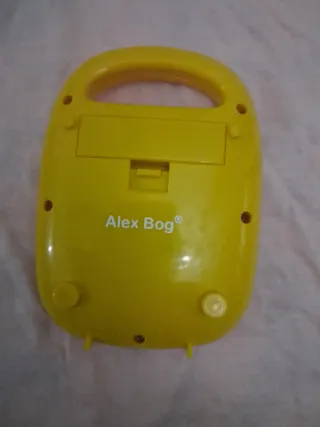 Calculadora infantil amarilla