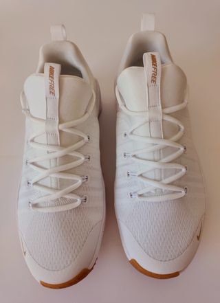 T45.5 - Nike Free Metcon 6 - White/Gum Light Brown