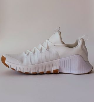 T45.5 - Nike Free Metcon 6 - White/Gum Light Brown