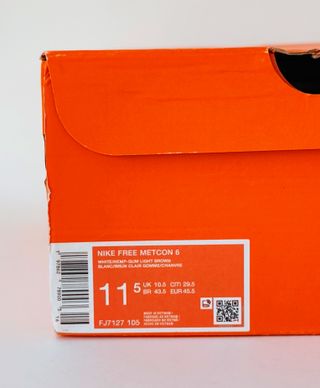 T45.5 - Nike Free Metcon 6 - White/Gum Light Brown