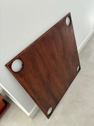 Mesa de dominó de madera