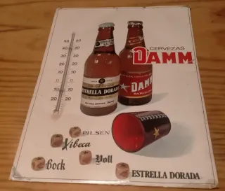 Pack Estrella Damm: Botellas, bandeja, cartel....