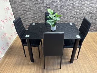 Pack Comedor Negro Mesa y 4 Sillas ¡NUEVO TOP!